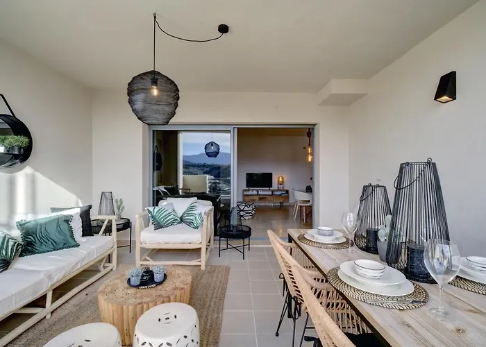 Boho Style Flat- Acosta Εστεπόνα